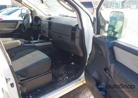 2010 Nissan Titan Pro-4X z USA, uszkodzony, nr VIN 1N6AA0EC9AN310122